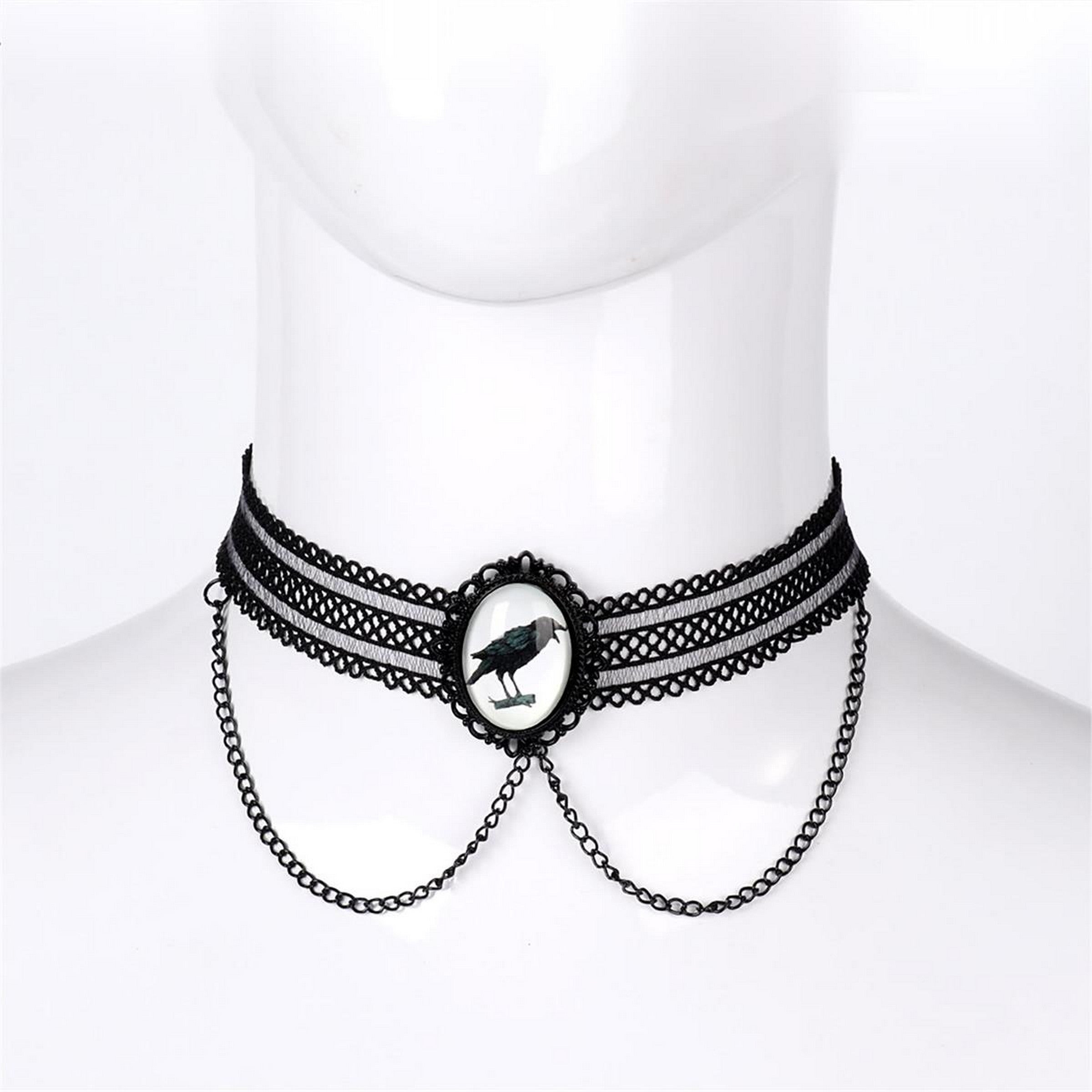 Party Gear Halloween Black Lace Necklace with Crow Medaillon