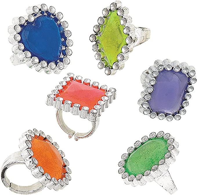 12 Gem Rings Plastic