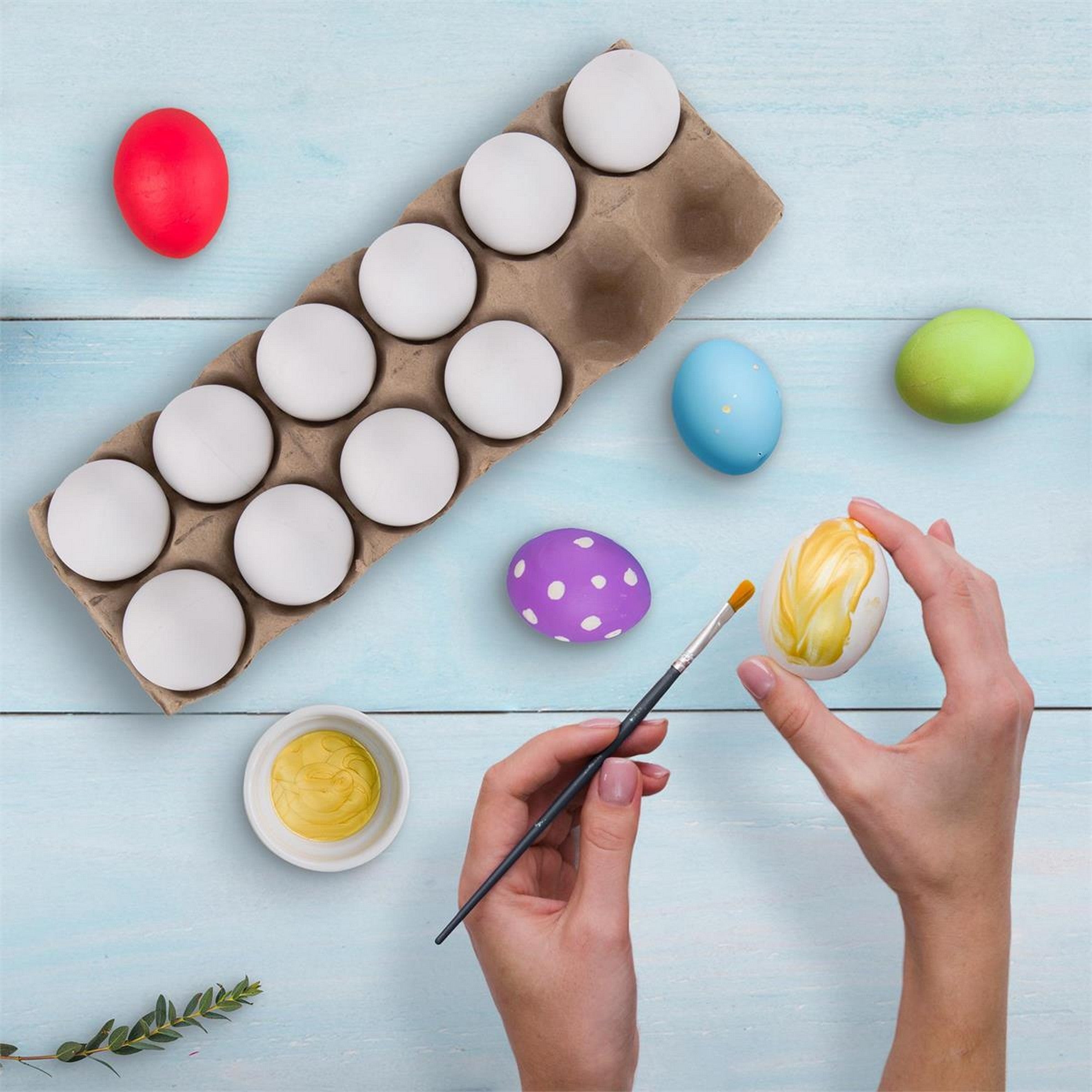Easter Egg Decorating Kit with Drying Stand in Egg Crate 12pcs