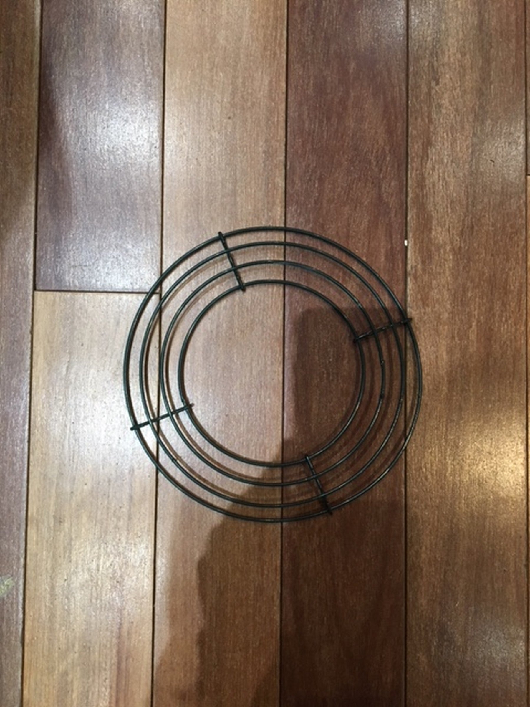 Craft Medley Green Wire Wreath Form  8in