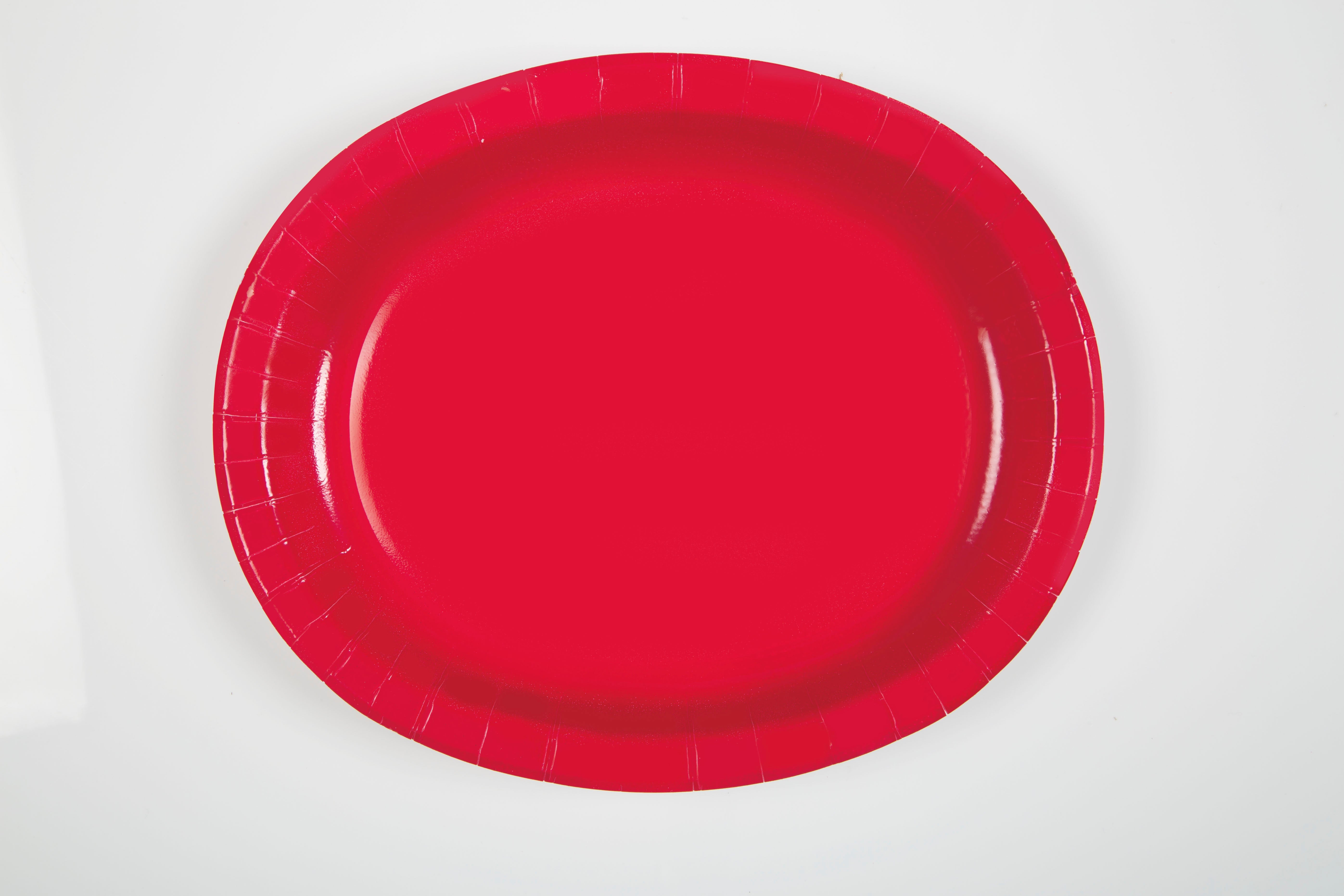 8 Ruby Red Oval Paper Plates 10x12.25in